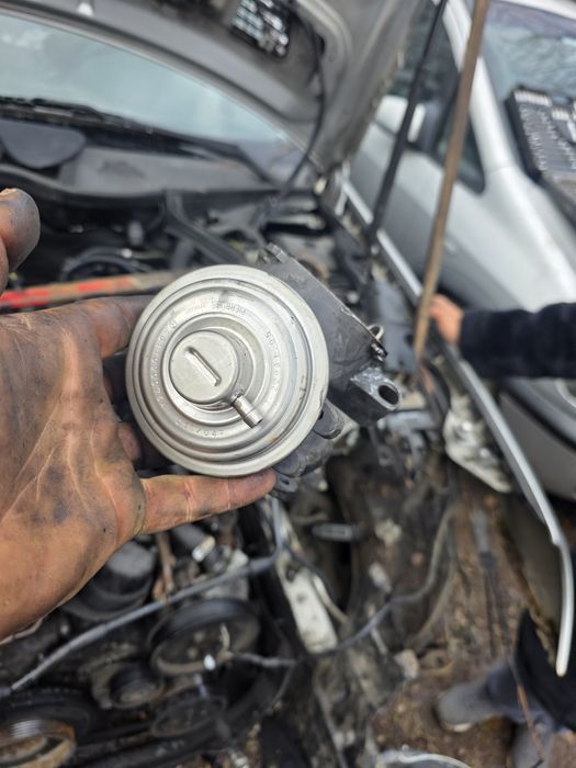 EGR клапан за Mercedes 2.7 177 коня