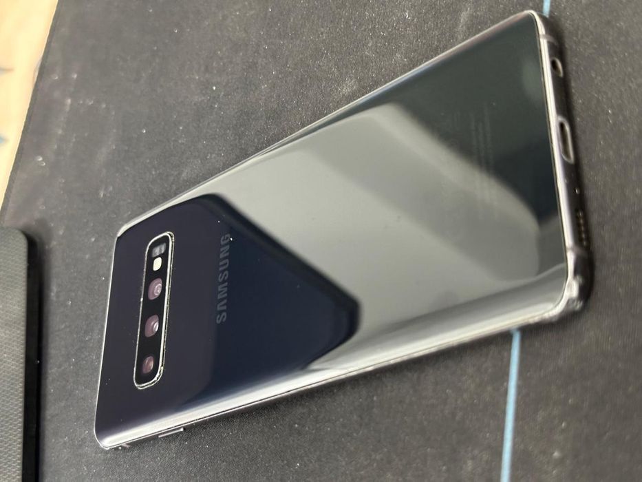 Срочно продам  s10 samsung