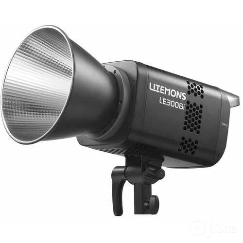 Godox Litemons LE300Bi. Гарантия, 12 месяцев с момента покупки.