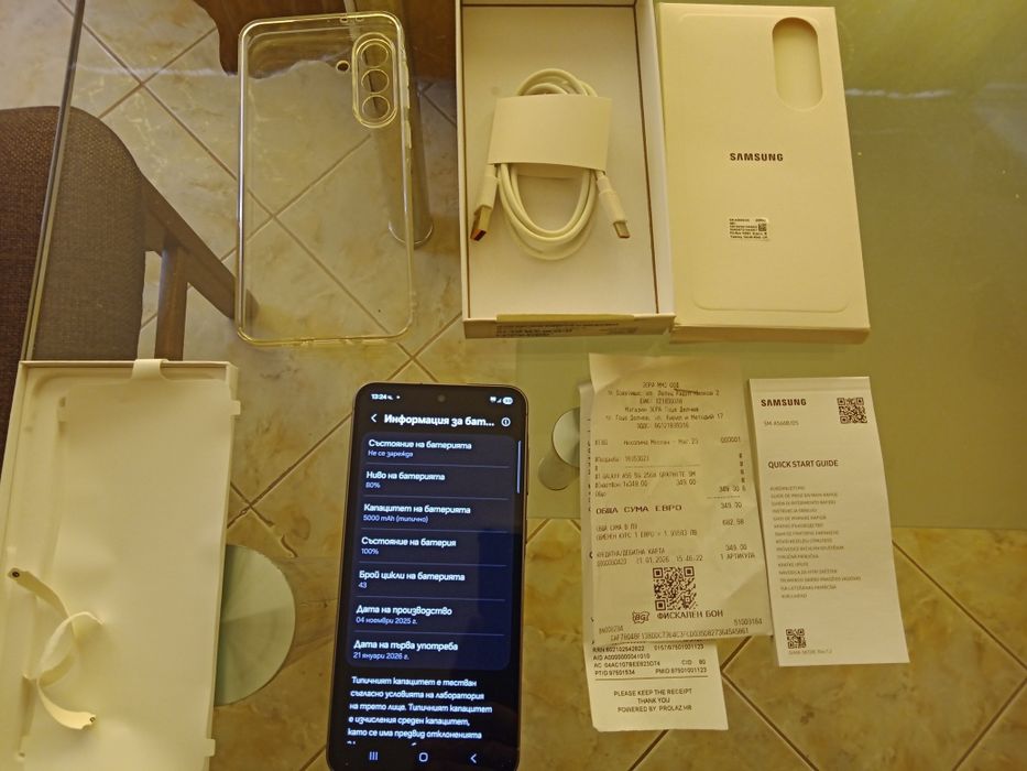 Самсунг- А56-256 гб   неразличим от нов