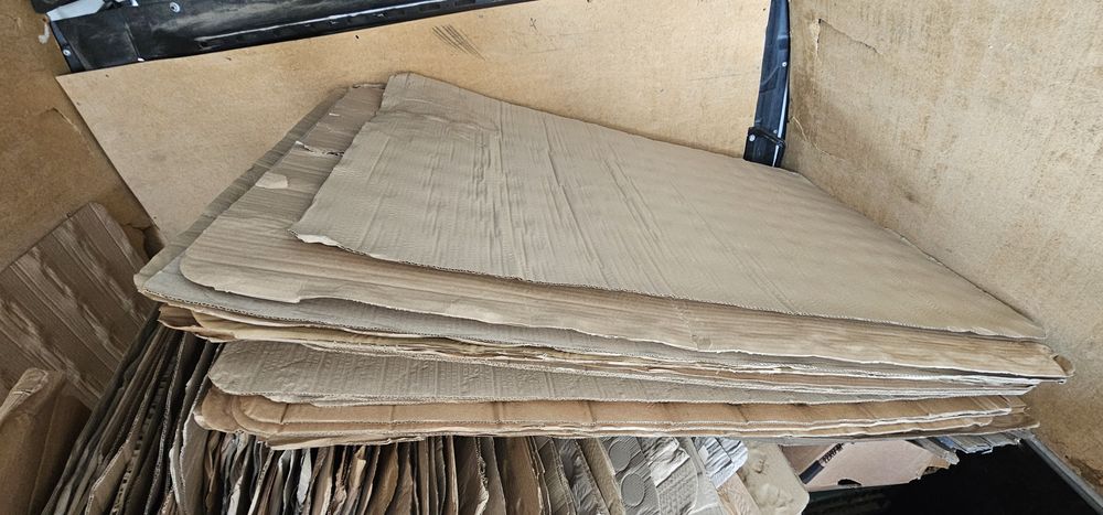 Foi de carton de ambalat