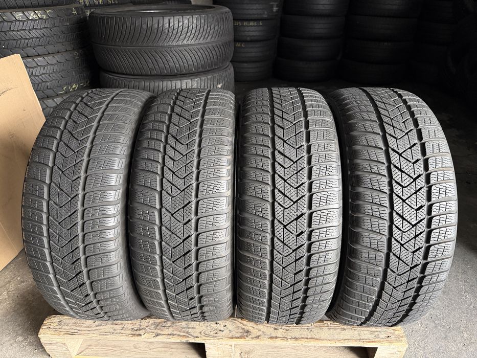4 anvelope iarna 225/50/17 , Pirelli , RunFlat , 6.5-7 mm
