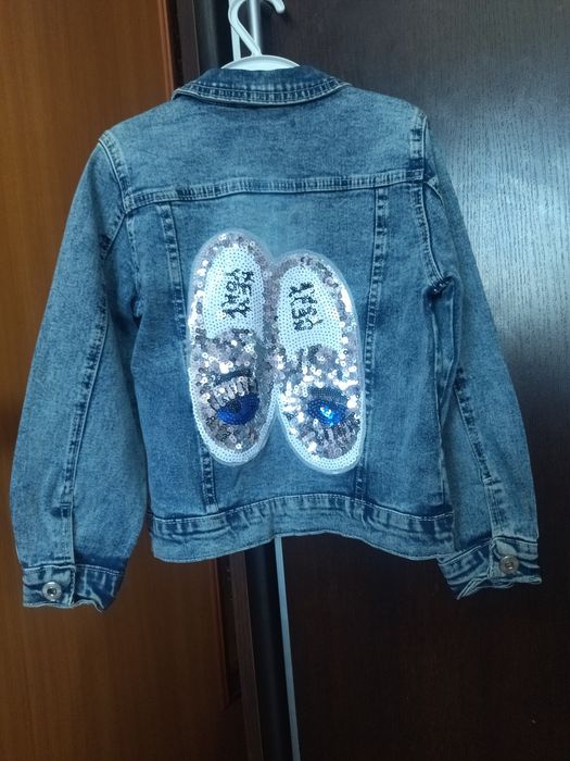 Продам вещи  на девочку 3-4-5 лет