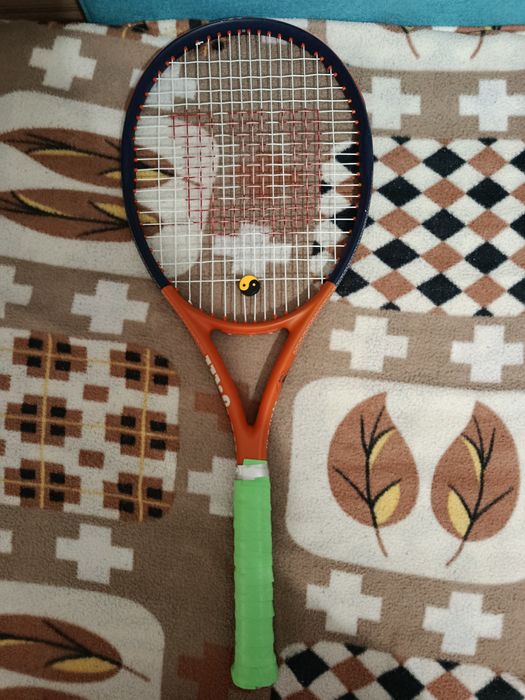 Продам ракетку Wilson