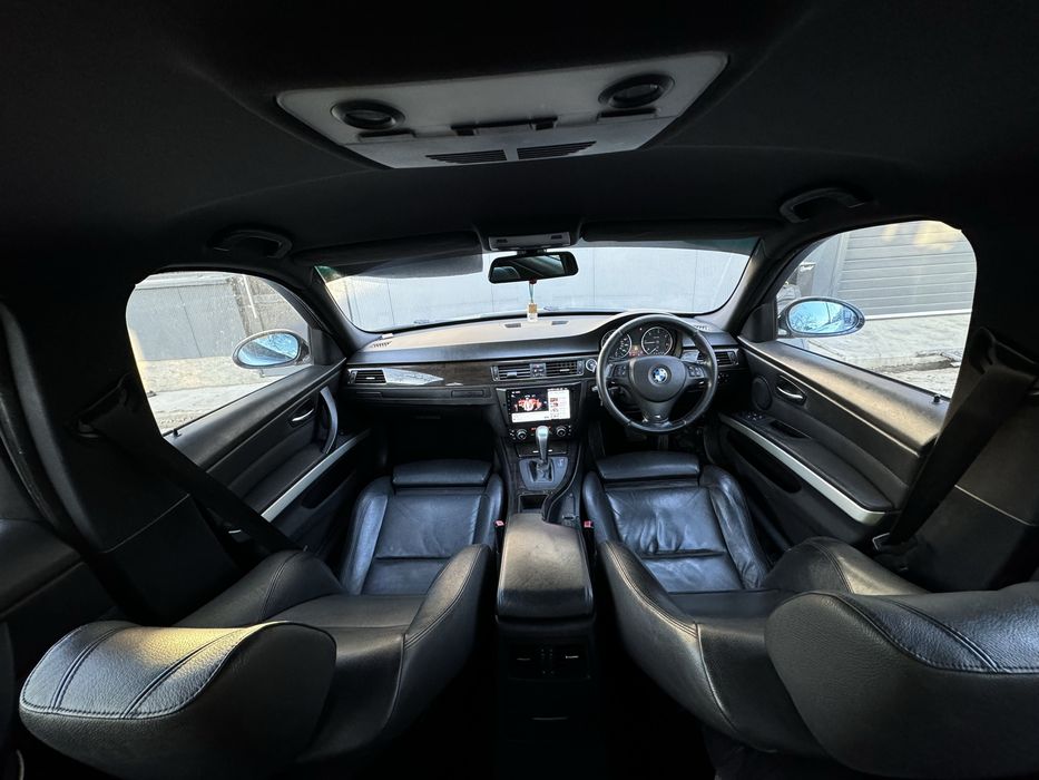 BMW E90  320d 163h.p  ///M pack НА ЧАСТИ