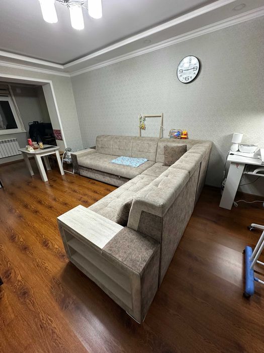 Диван угловой раскладной Б/У