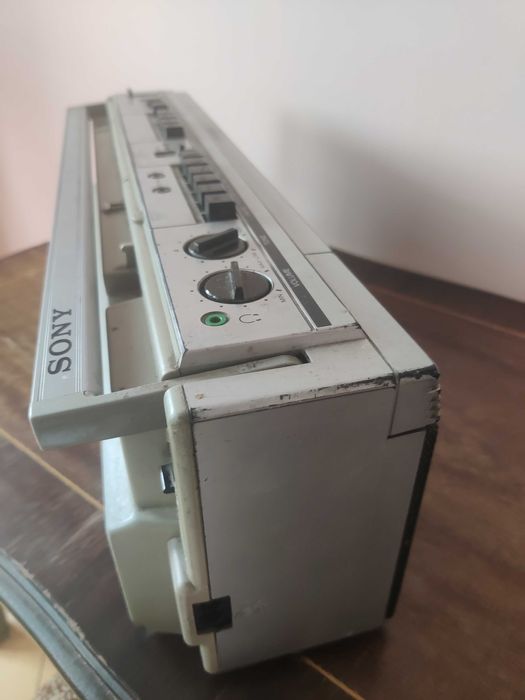 Sony CFS-W30L двоен радиокасетофон от 1987, дълги, средни,къси и УКВ