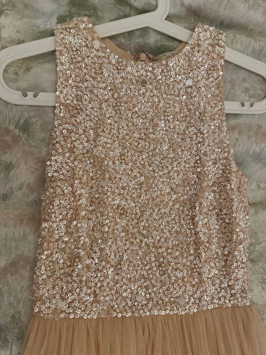 Розова рокля за специален повод