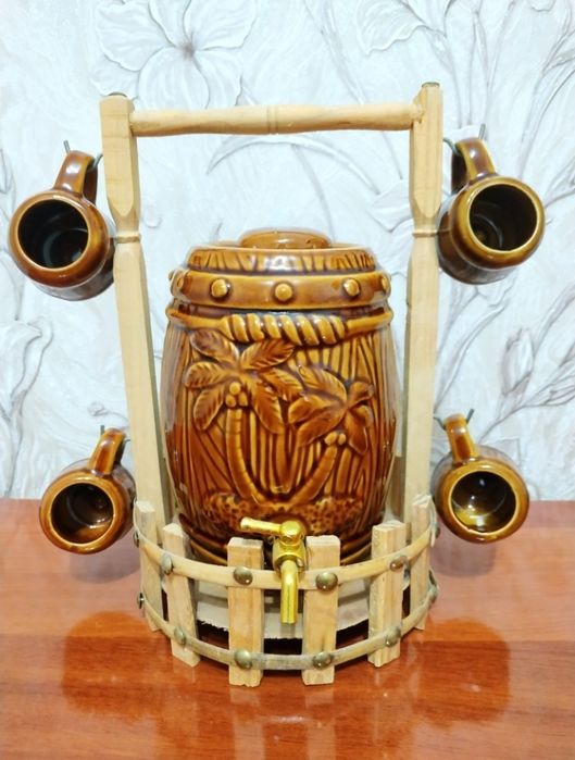 Коллекционные керамические штофы. См. все фото