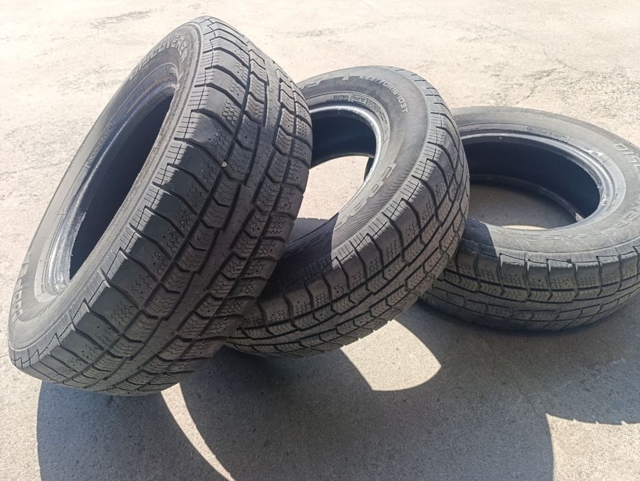 225 70 16 Cooper Discovery