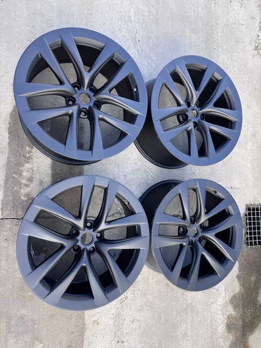 Jante originale Tesla Model S 21”,doua dimensiuni , mai late pe spate