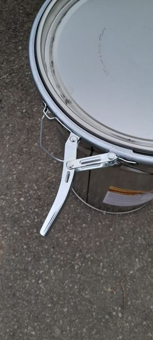 Găleți NOI de 20 L cu capac si închidere ermetic