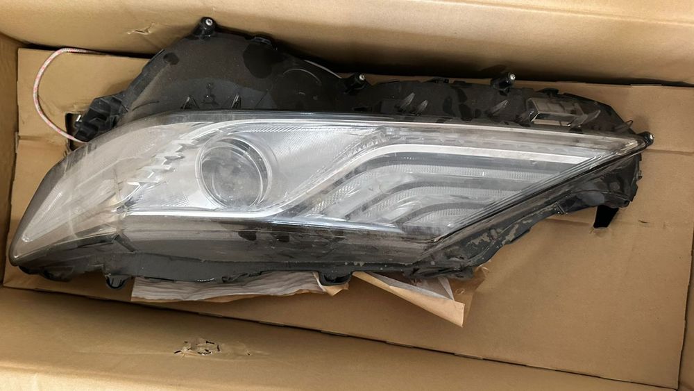 Фары от Toyota Camry