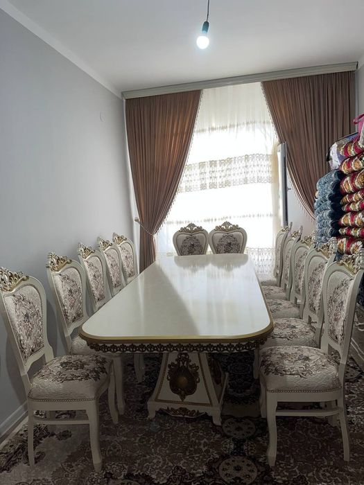 Продаю новые стол стулья