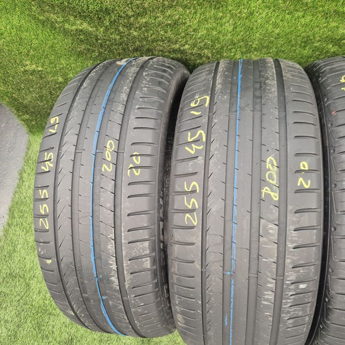 255 45 19 Pirelli și Hankook