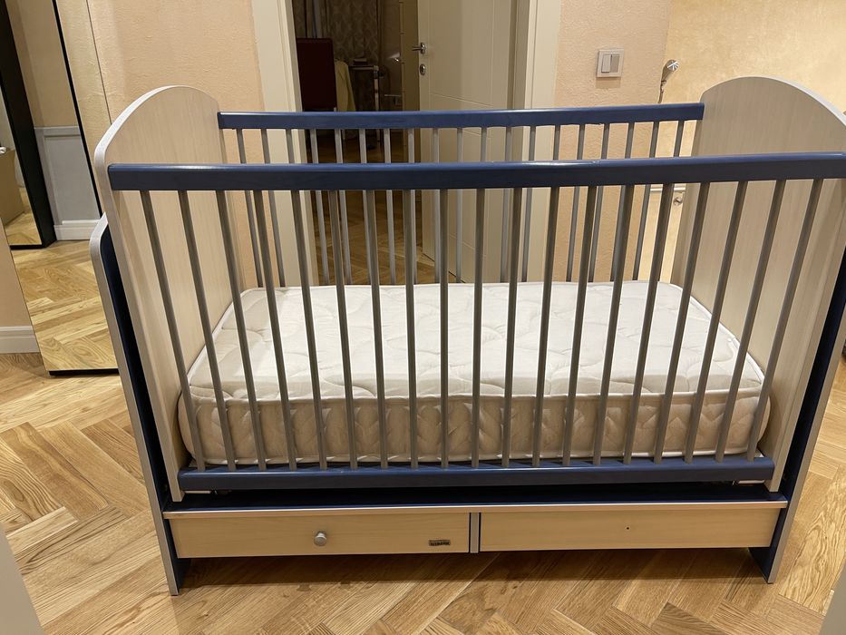 Детская кроватка б/у