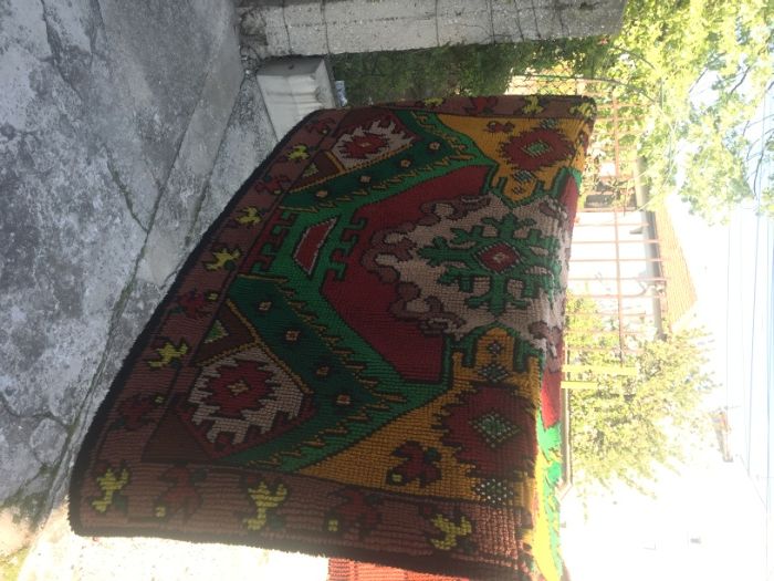 Губери , китеници , родопски одеала и тъкани пътеки