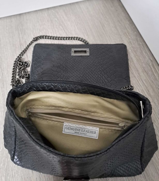 Geanta mica de umar din piele naturala, gri inchis