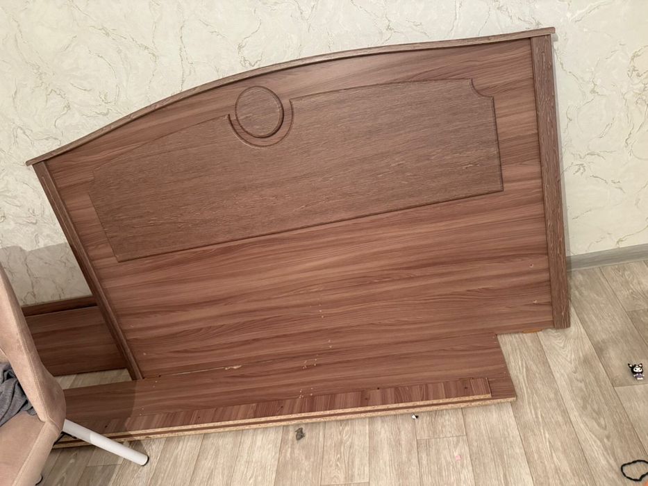 Двухспальная кровать