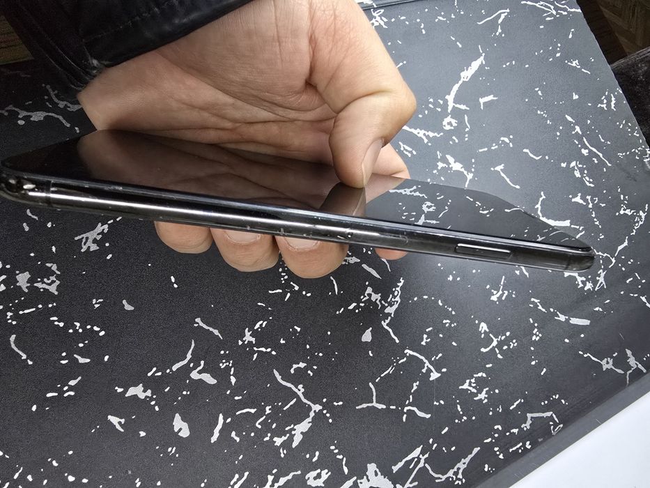 iPhone Xs Max  64 gb