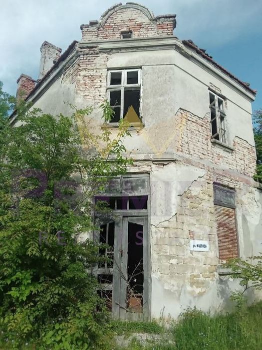 Къща в Варна, област-с.Аврен площ 100 цена 51000