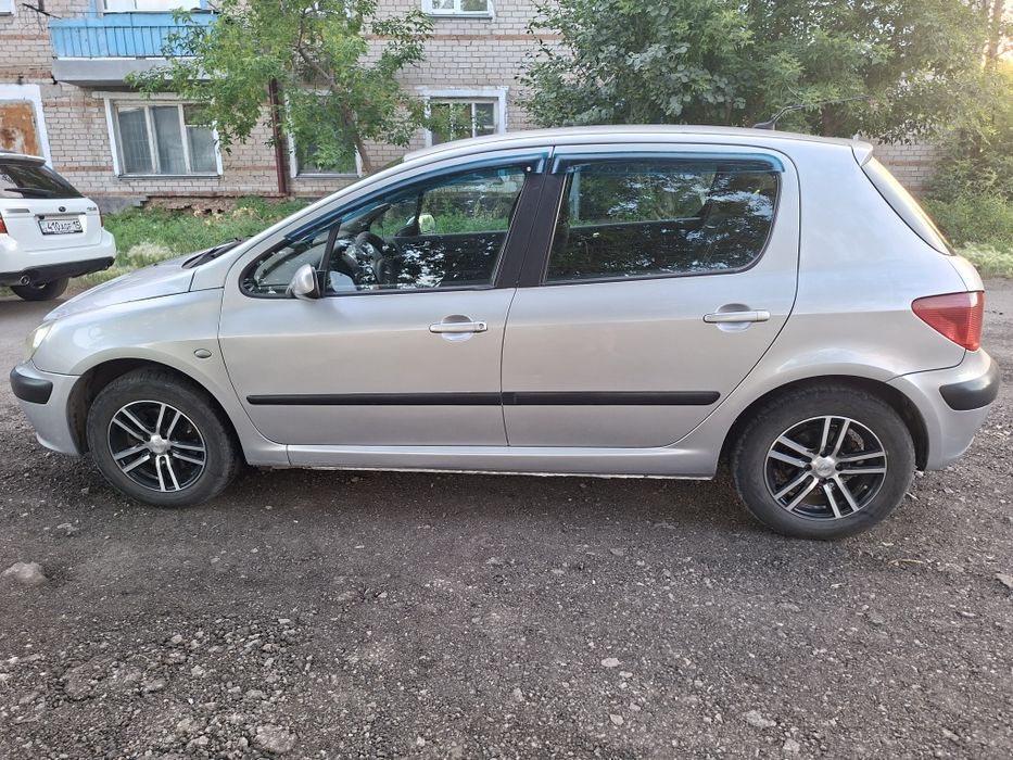 Продам автомобиль Peugeot 307