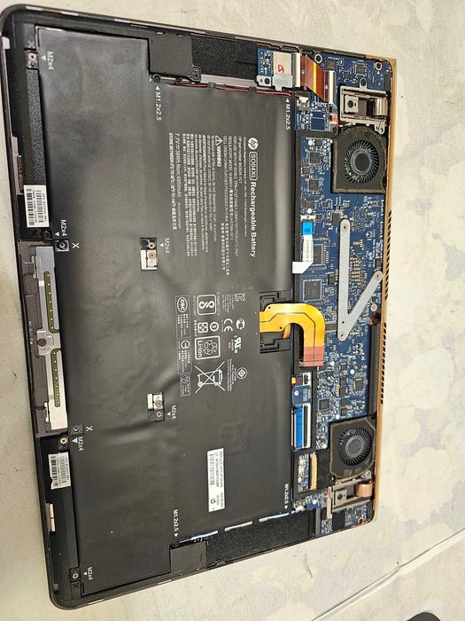 Hp spectre x360 13-v080nz TPN c127 i7 gen 6 Germany baterie defecta
