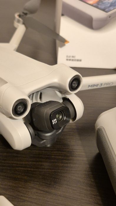 DJI Mini 3 PRO + RC controller 2