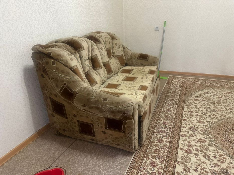Отдам даром диван