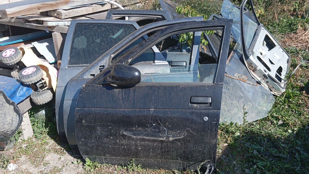 Продам запчасти на ваз 2112