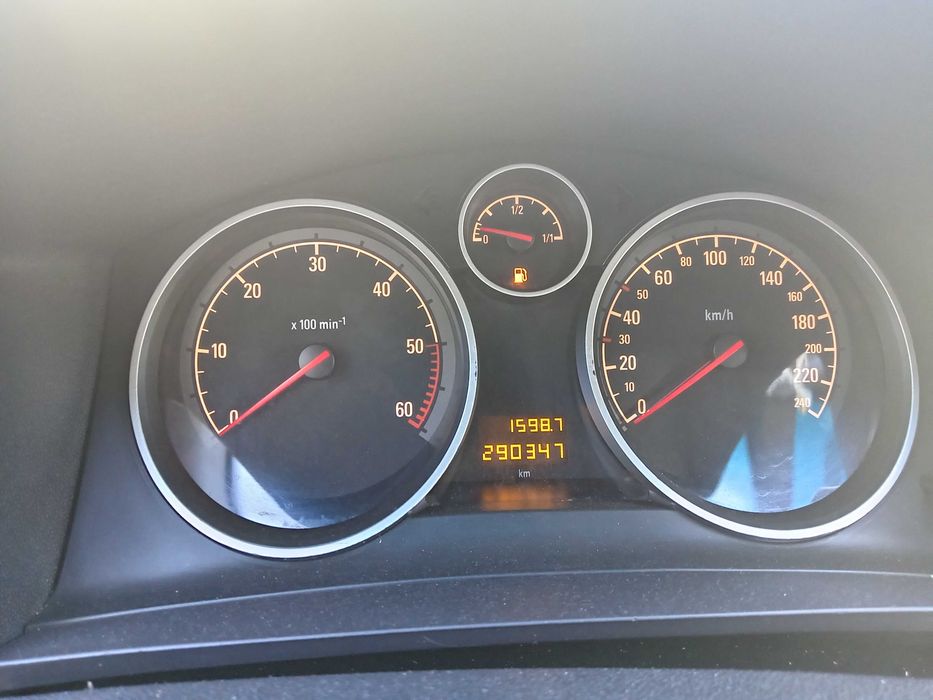 Opel Zafira B 1.7 cdti  2009.