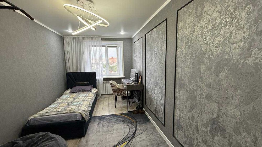 Продам 4 комнатную квартиру