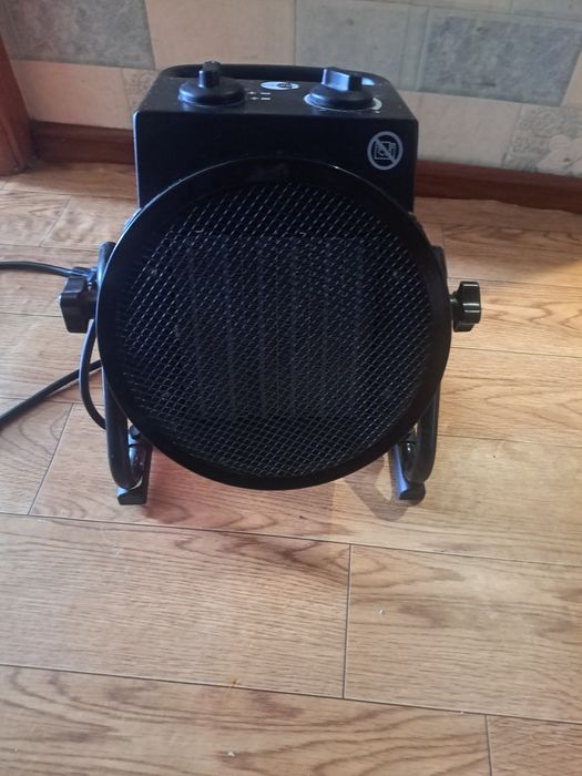 Продам , тепловую пушку