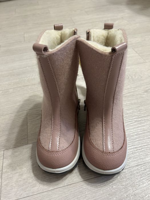 Продам зимн валенки котофей