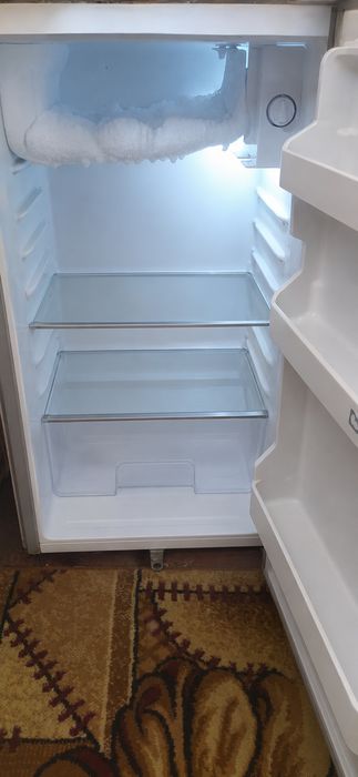 Холодильник продам artel