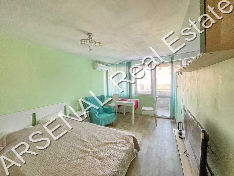 Дава се под наем Едностаен апартамент в София, Център - 47 кв.м за 450 € - Снимка #2