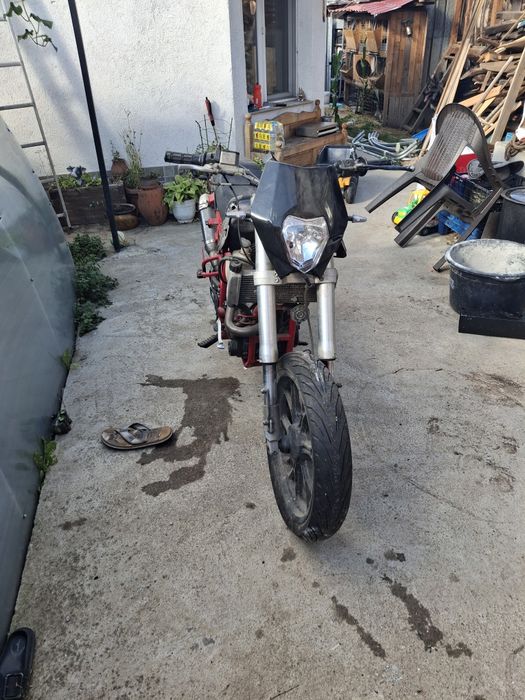 Derbi mulhacen 125 4t не довършен проект