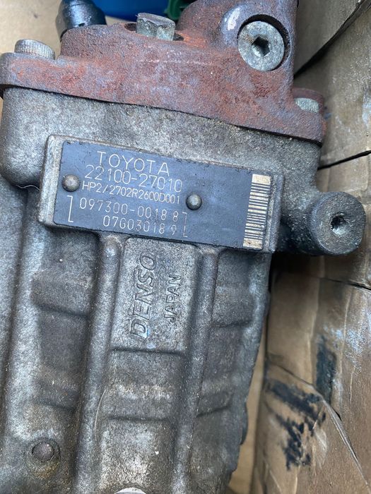 Pompă injecție rav 4 2.0 D