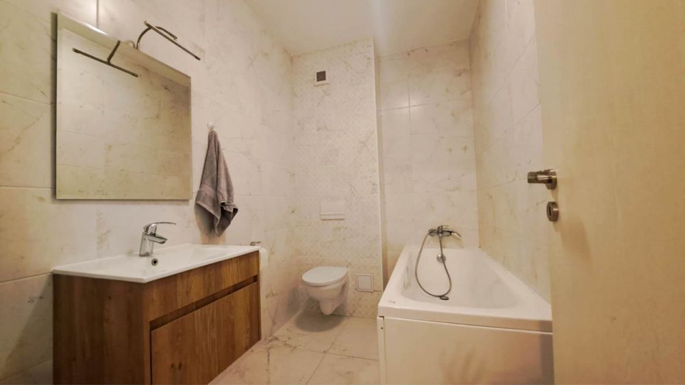 Apartament 2 camere 68.4 Mp , Tunari , 1 Decembrie