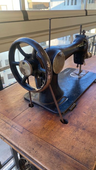 Mașină cusut Singer