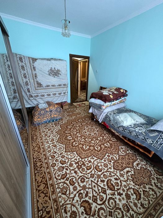 !! Уй сотилади 3хонали !!