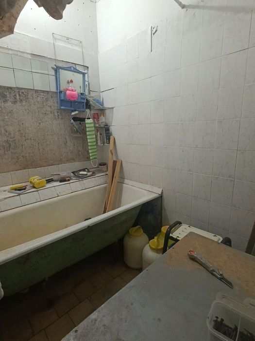 Сергели 8. Продаётся квартира 4/3/9 общ. пл 100 м². Срочно