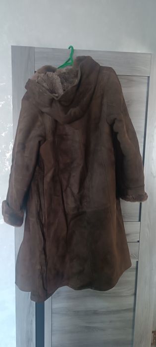 Зимняя дублёнка и пуховик