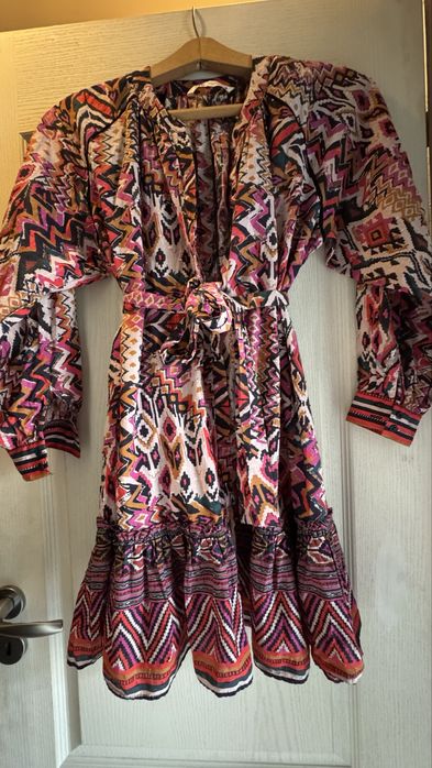 Zara- рокля с дълъг ръкав