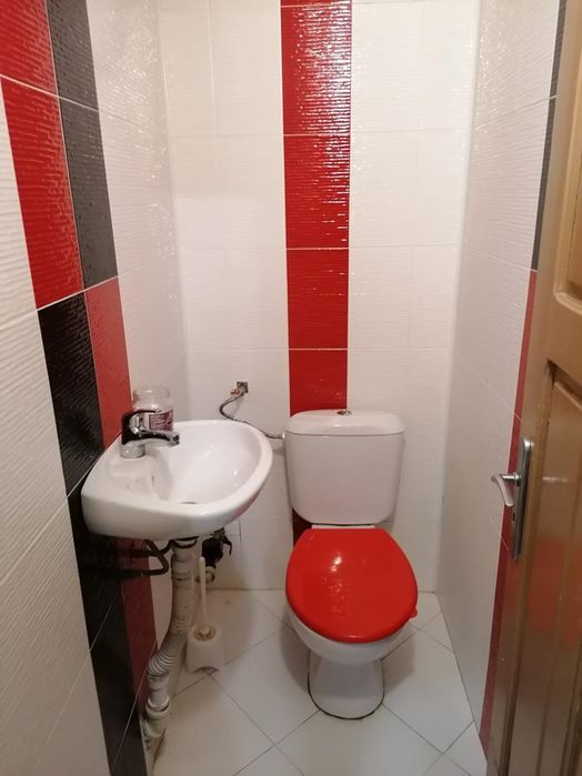 Дава се под наем Тристаен апартамент в София, Хладилника - 90 кв.м за 750 € - Снимка #8