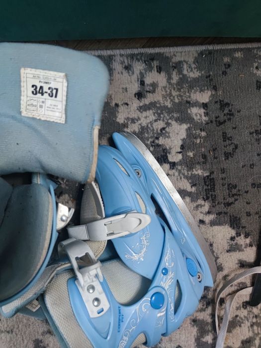 Продам коньки детские