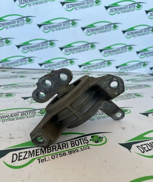 Tampon motor dreapta Opel Astra 2009 1.9 CDTI MT (120 hp)