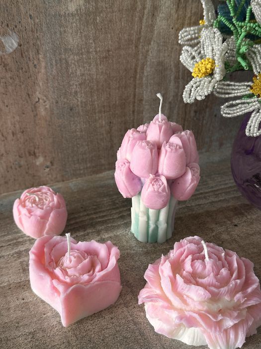 подарки (букеты из игрушек, свечи)