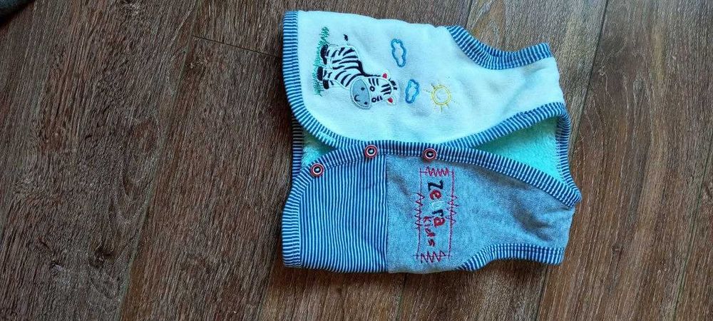 Yangi tug'ilgan qizaloqlaga shapkalar