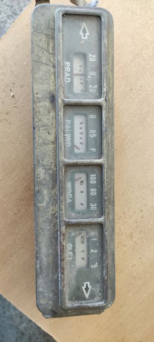 Табло уреди за полски  трактори